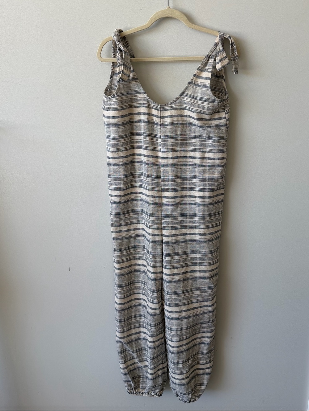 Madewell Linen-Blend Striped Tie-Shoulder Jumpsuit in Beige & Gray